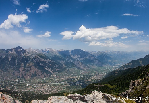 Sommet de la Pierre Avoi (2473m)